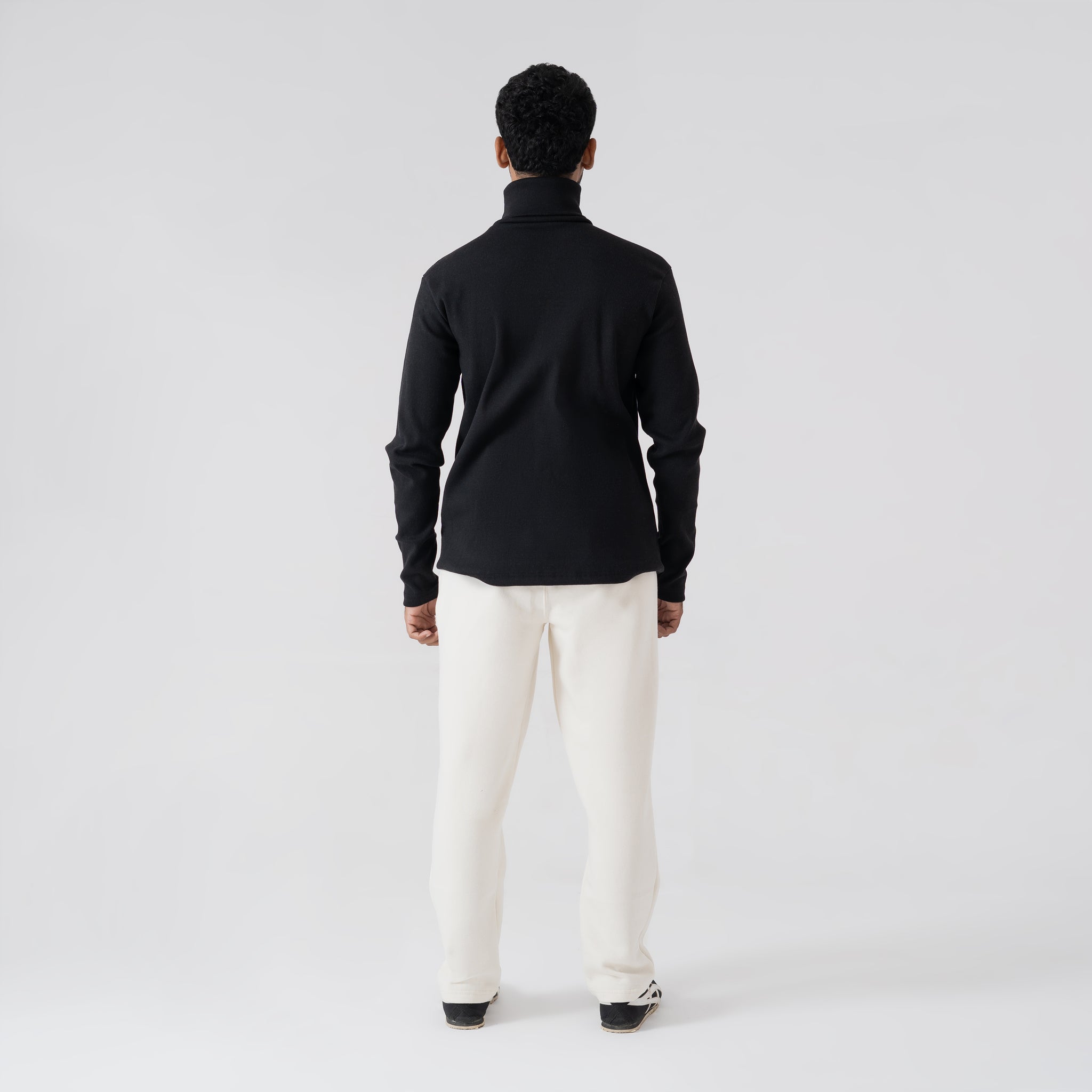 The 'Zenith' Black Textured Relaxed Turtleneck